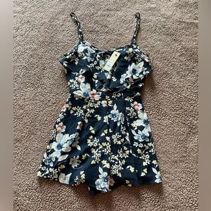 Blue floral summer romper NWT